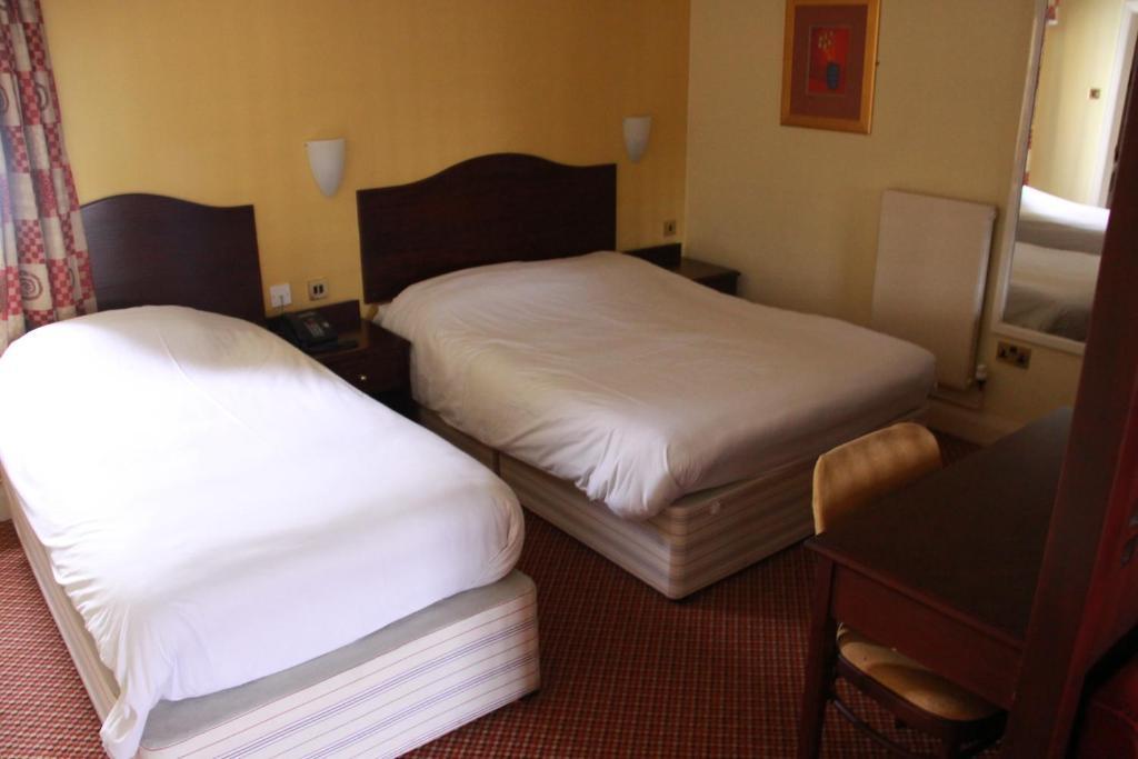 Church Guesthouse Cardiff Kamer foto