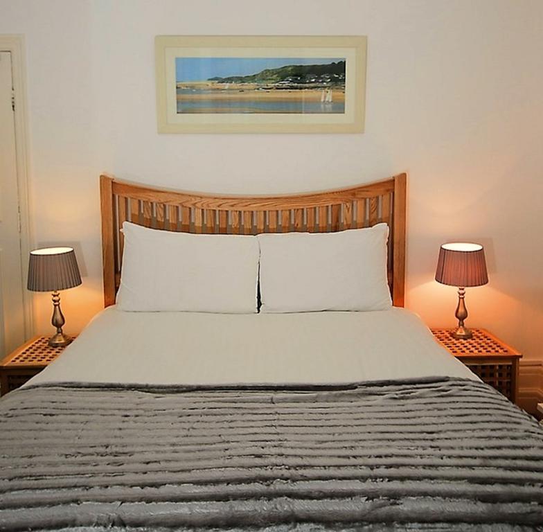 Church Guesthouse Cardiff Buitenkant foto