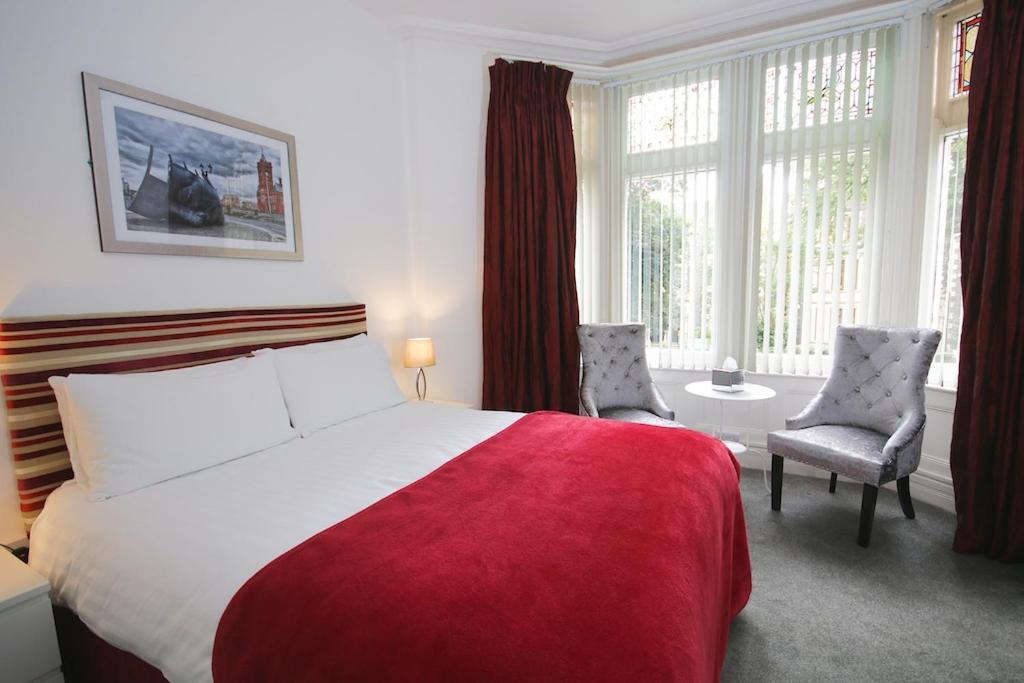 Church Guesthouse Cardiff Buitenkant foto